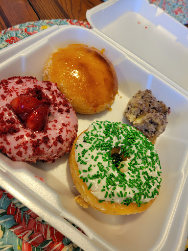 Donut Shop «AM Donut & Yogurt», reviews and photos, 305 Huntington Dr, Monrovia, CA 91016, USA