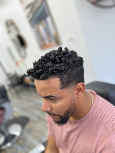 Barber Shop «Shaving Art Barber Shop», reviews and photos, 61A Main St, Hackensack, NJ 07601, USA