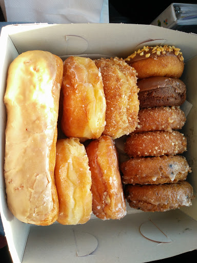 Donut Shop «B & B Donuts», reviews and photos, 528 S Beach Blvd, Anaheim, CA 92804, USA