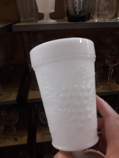 Thrift Store «Community Thrift Store», reviews and photos, 3237 E Florence Ave, Huntington Park, CA 90255, USA