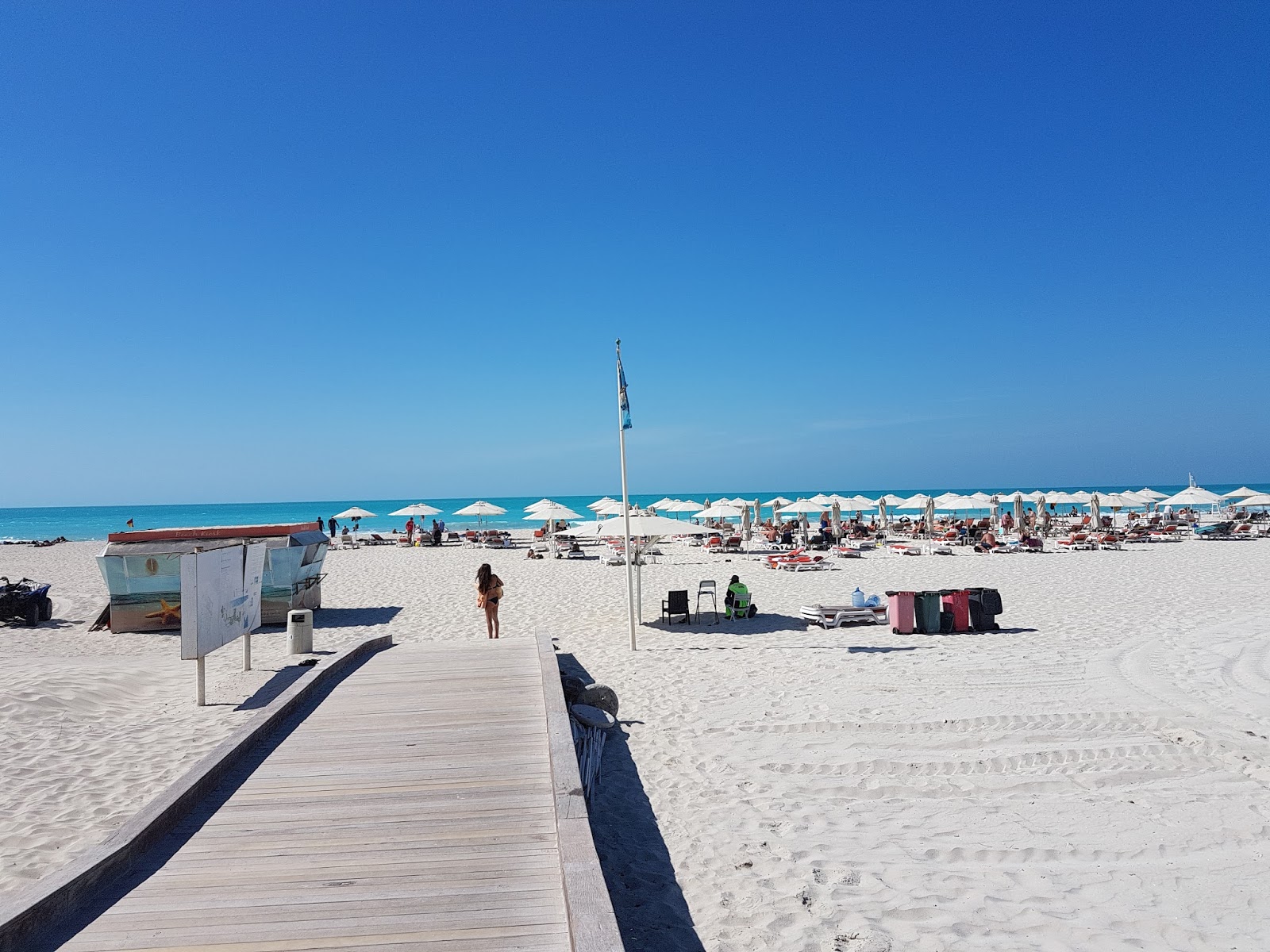 Saadiyat beach photo #8