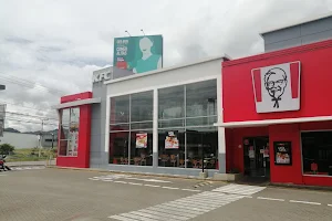 KFC Lindora image
