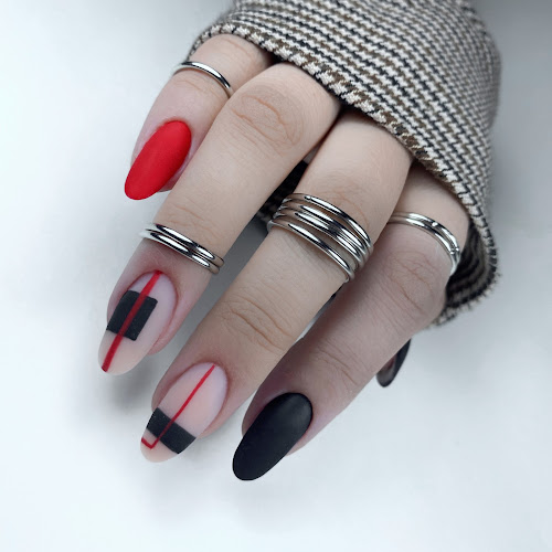 Opinii despre BellaMi Nails în <nil> - Salon de înfrumusețare