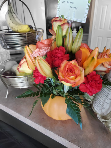 Florist «Humble Flower Shop», reviews and photos, 313 E Main St, Humble, TX 77338, USA