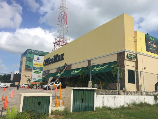 OfficeMax Cancún II