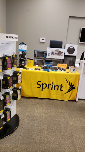Sprint Store, 1951 Middle Country Rd, Centereach, NY 11720, USA, 