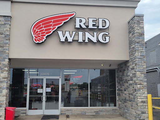 Red Wing, 32476 Gratiot Ave, Roseville, MI 48066, USA, 