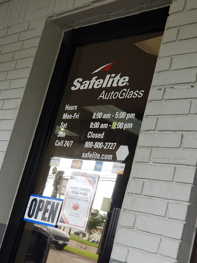 Auto Glass Shop «Safelite AutoGlass», reviews and photos, 3620 N 23rd St, McAllen, TX 78501, USA