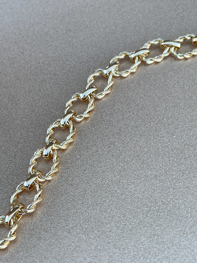 Jewelry Store «Edward Warren Jewelers», reviews and photos, 1610 Cross Creeks Blvd, Pickerington, OH 43147, USA