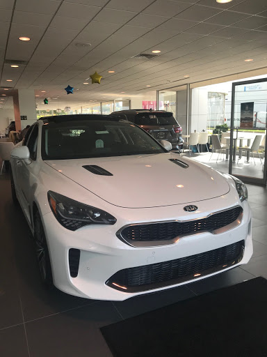 Kia Dealer «Monroeville Kia», reviews and photos, 3721 William Penn Hwy, Monroeville, PA 15146, USA