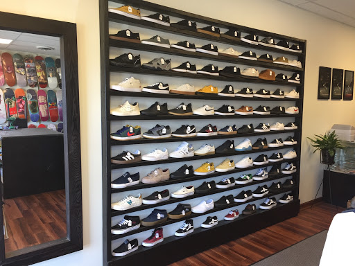 Skateboard Shop «RISE SKATEBOARD SHOP», reviews and photos, 622 S Rangeline Rd, Carmel, IN 46032, USA