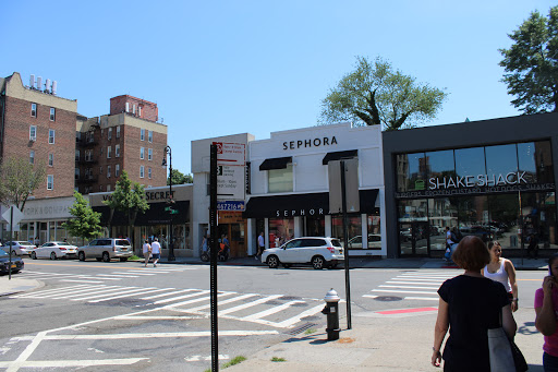 Cosmetics Store «SEPHORA», reviews and photos, 7130 Austin St, Forest Hills, NY 11375, USA