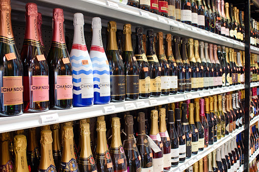 Wine Store «Luekens Liquors», reviews and photos, 23025 US-19, Clearwater, FL 33759, USA