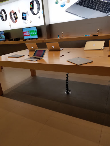 Computer Store «Apple Third Street Promenade», reviews and photos, 1415 3rd Street Promenade, Santa Monica, CA 90401, USA