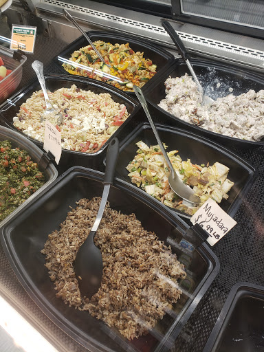 Grocery Store «Harvest Fresh Grocery & Deli», reviews and photos, 251 NE 3rd St, McMinnville, OR 97128, USA