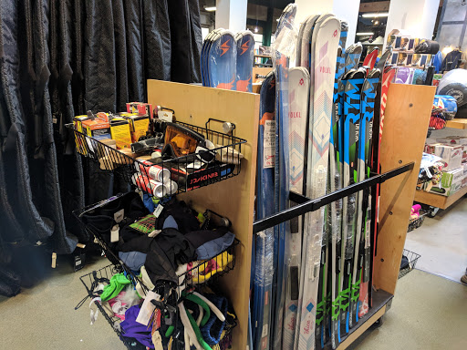Sporting Goods Store «Any Mountain- San Jose», reviews and photos, 1600 Saratoga Ave, San Jose, CA 95129, USA