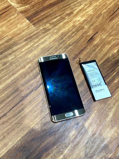 Electronics Repair Shop «Cellfone MD - cell phone repair», reviews and photos, 7637 N Milwaukee Ave, Niles, IL 60714, USA