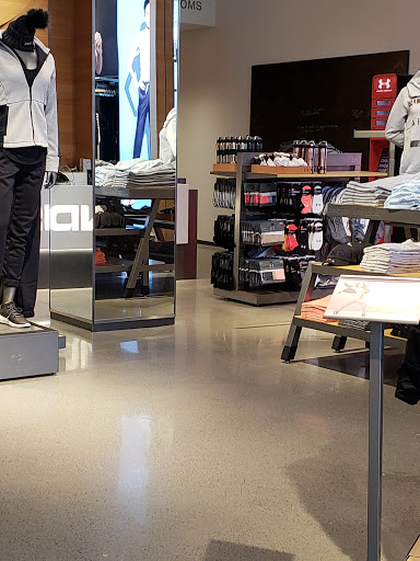 Clothing Store «Under Armour Brand House», reviews and photos, 1201 Woodward Ave, Detroit, MI 48226, USA