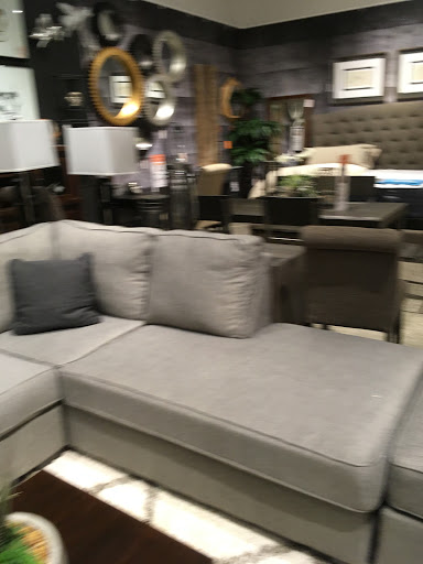 Furniture Store «Ashley HomeStore», reviews and photos, 6560 20th St, Vero Beach, FL 32966, USA