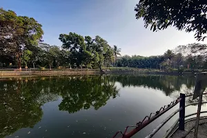 Lake Park image