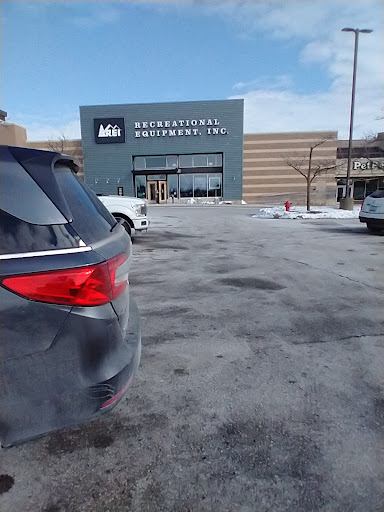 Camping Store «REI», reviews and photos, 970 W Eisenhower Pkwy, Ann Arbor, MI 48103, USA