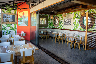 Tapizôn bar & kitchen - 450 Main St, El Segundo, CA 90245