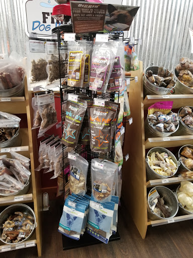 Pet Store «Firehouse Pet Shop & Grooming», reviews and photos, 17 S Wenatchee Ave, Wenatchee, WA 98801, USA