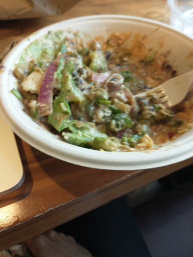 Mexican Restaurant «QDOBA Mexican Eats», reviews and photos, 523 Fellsway, Medford, MA 02155, USA