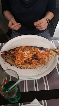 Calzone du Restaurant italien Pizzas L'Olivier à Issy-les-Moulineaux - n°7