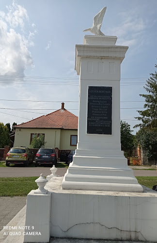 Értékelések erről a helyről: I. és II. világháború barcikai áldozatainak emlékére, Kazincbarcika - Templom