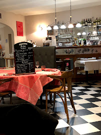 Atmosphère du Restaurant Le Vaudésir aux Hirondelles à Thizy - n°15