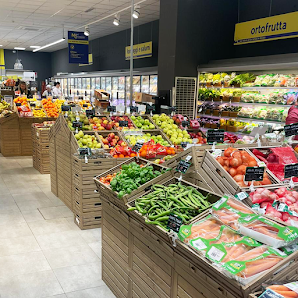 Maxxi Convenienza Supermercati Strada Statale 17, 33, 67100 Bazzano AQ, Italia