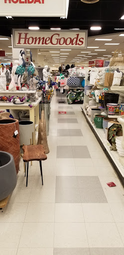 Department Store «T.J. Maxx & HomeGoods», reviews and photos, 7 Neponset St, Worcester, MA 01606, USA