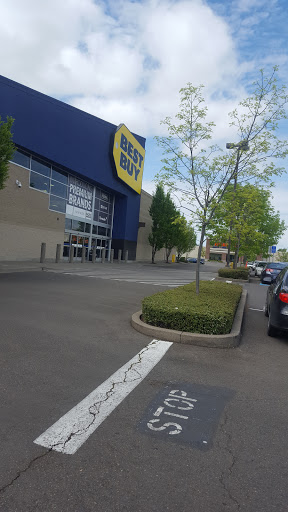 Electronics Store «Best Buy», reviews and photos, 3801 Center St NE, Salem, OR 97301, USA