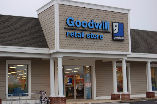Goodwill Retail Store & Donation Center, 2495 Crain Hwy, Waldorf, MD 20601, USA, 