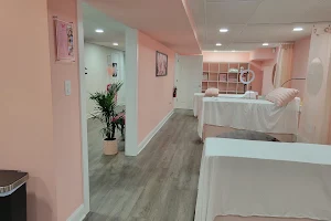 The SkinCare Connection, Skin and Lash Spa image