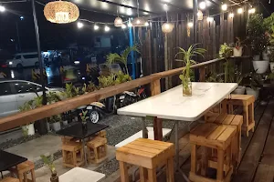 Alpas Bistro & Cafe image