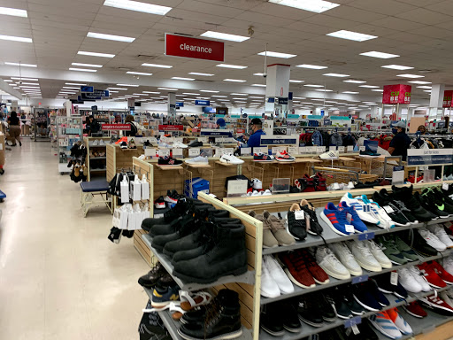 Department Store «Marshalls & HomeGoods», reviews and photos, 701 NJ-440, Jersey City, NJ 07304, USA