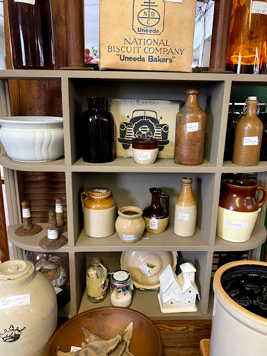 Home Goods Store «Olde Factory», reviews and photos, 139 S Hanover St, Hummelstown, PA 17036, USA