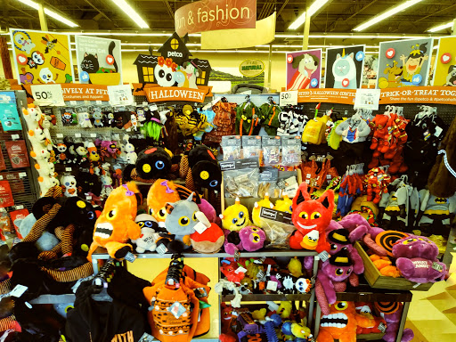 Pet Supply Store «Petco Animal Supplies», reviews and photos, 2450 Monarch Dr #105, Laredo, TX 78045, USA