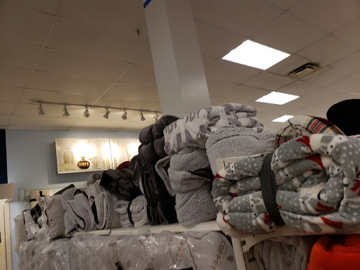 Department Store «Marshalls», reviews and photos, 13955 New Halls Ferry Road, Florissant, MO 63033, USA