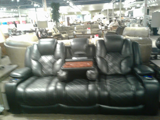 Furniture Store «Gardner-White Furniture», reviews and photos, 45300 Hayes Rd, Macomb, MI 48044, USA