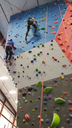 Gym «Gravity Vault Indoor Rock Gyms», reviews and photos, 6 Neptune Rd, Poughkeepsie, NY 12601, USA