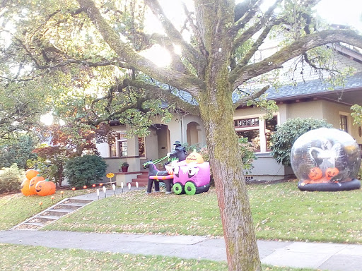 Park «Laurelhurst Park», reviews and photos, SE Cesar E Chavez Blvd & Stark St, Portland, OR 97214, USA