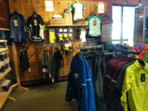 Camping Store «REI», reviews and photos, 2235 NW Allie Ave, Hillsboro, OR 97124, USA