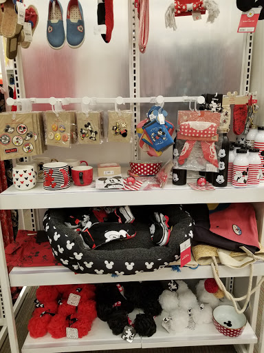 Department Store «Target», reviews and photos, 2905 District Ave S, Fairfax, VA 22031, USA