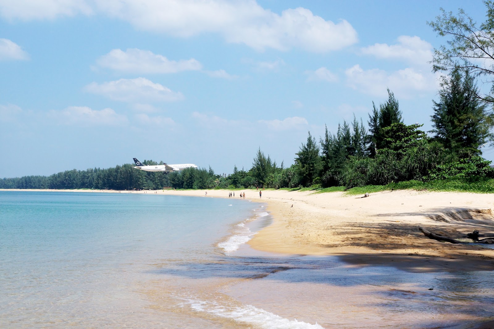 Foto de Mai Khao Beach - Airport e sua bela paisagem