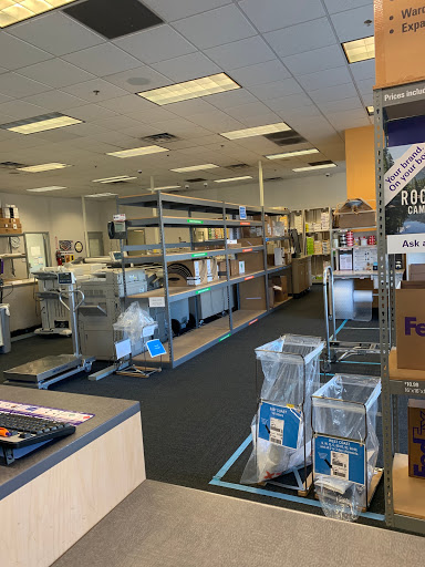 Print Shop «FedEx Office Print & Ship Center», reviews and photos, 26761 Rancho Pkwy #8, Lake Forest, CA 92630, USA