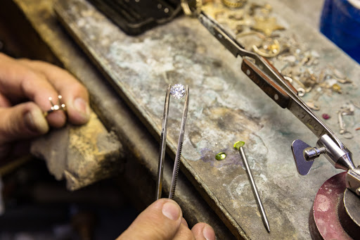 Jewelry Store «Buono Jewelers», reviews and photos, 1250 Hylan Blvd #6a, Staten Island, NY 10305, USA