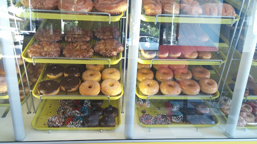 Donut Shop «Grand Donuts», reviews and photos, 2023 Foothill Blvd, La Verne, CA 91750, USA